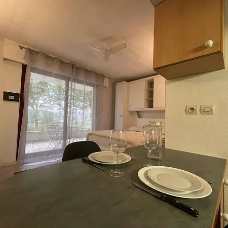 Apartment Appt - Lr010-041 *