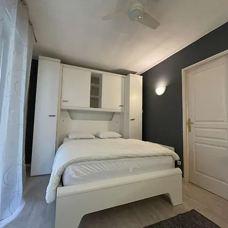Apartment Appt - Lr010-041